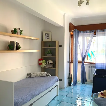Moon Apartment Sorrento
