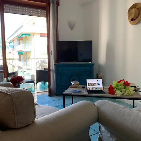 Moon Apartment Sorrento