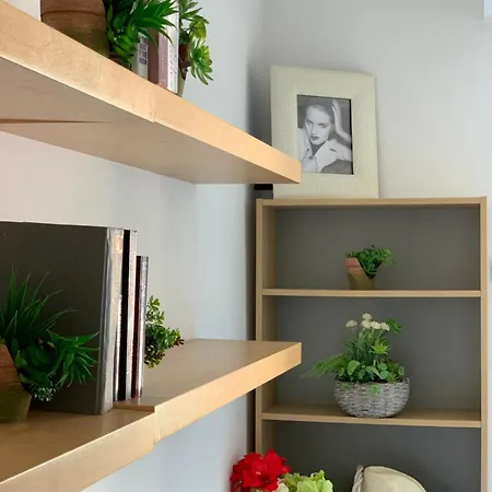 Moon Apartment *